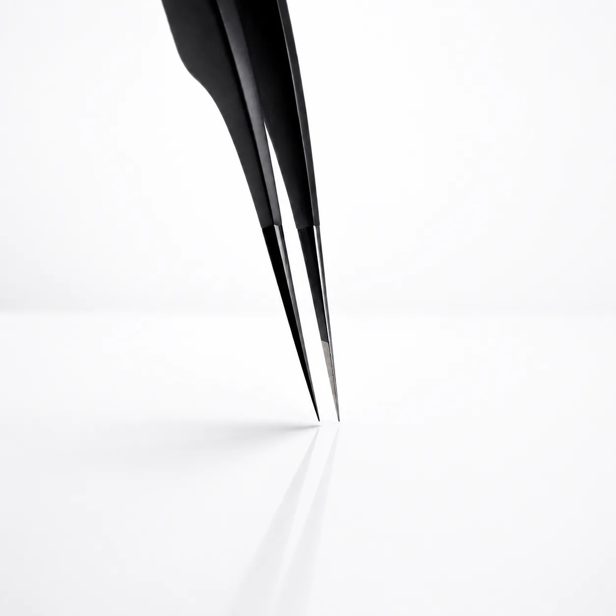 CYBÈLE TWEEZERS